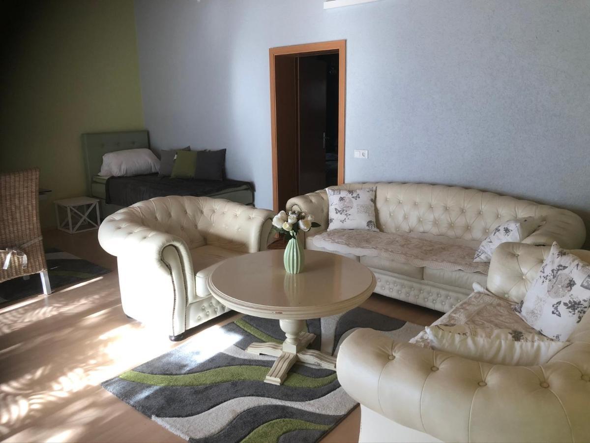 Ferienwohnung Auf Der Blue Ranch Енген Екстериор снимка